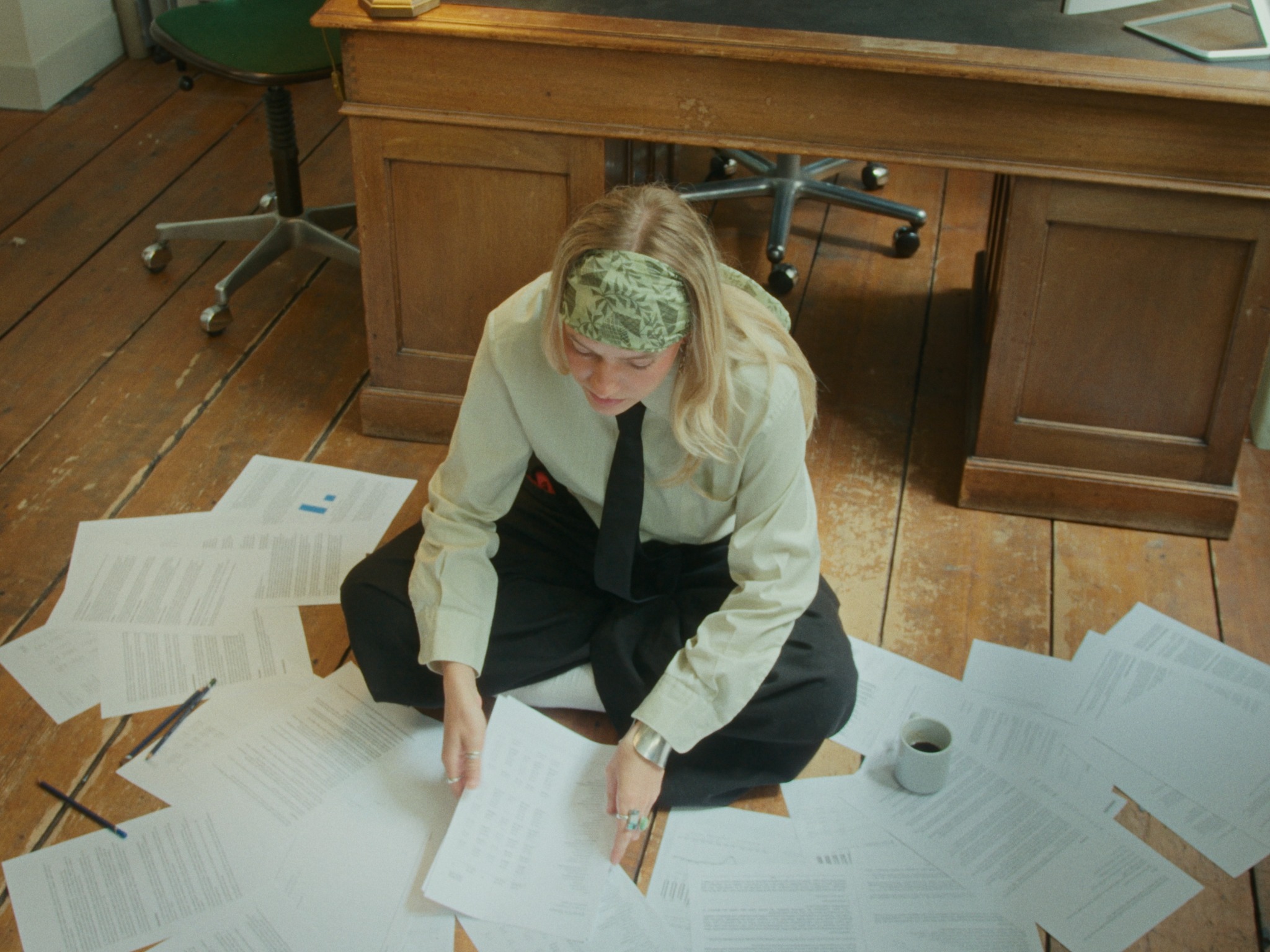 Still from LOE - Meneer
