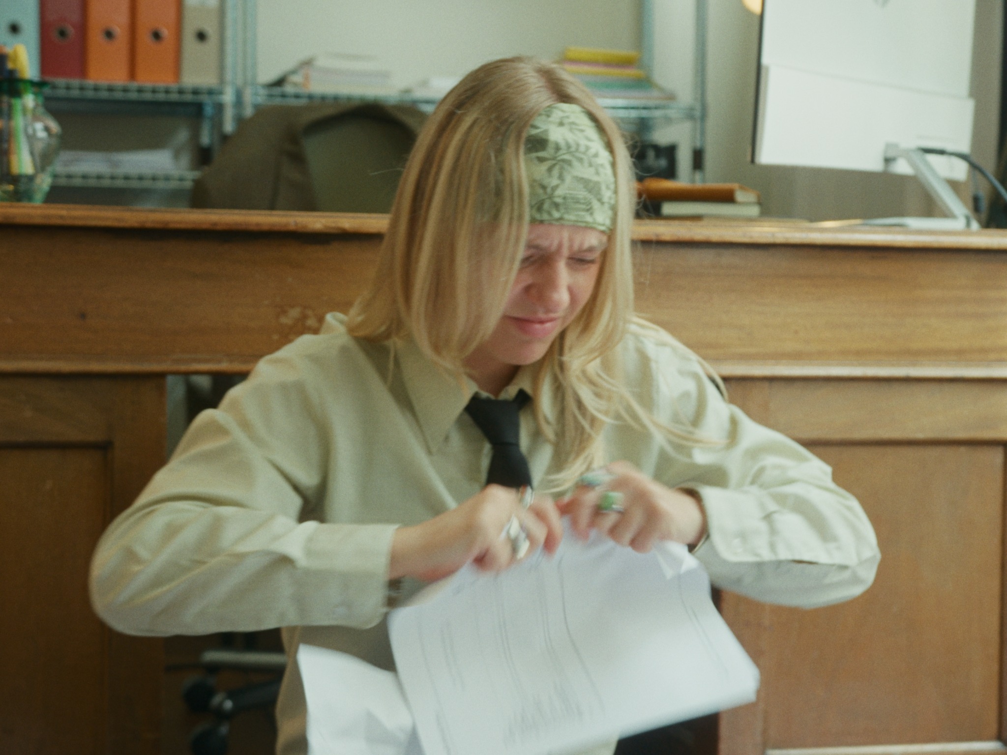 Still from LOE - Meneer