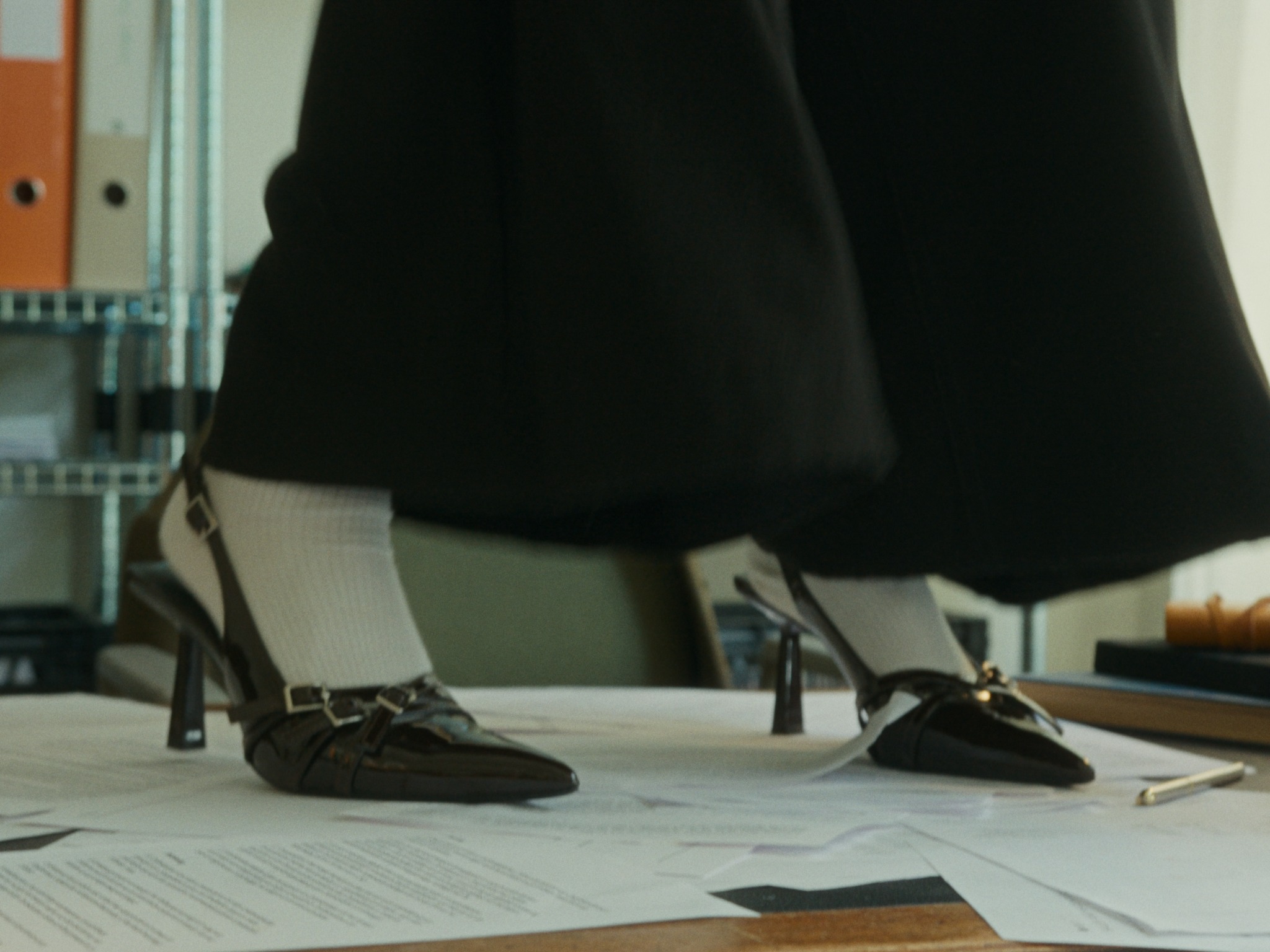 Still from LOE - Meneer
